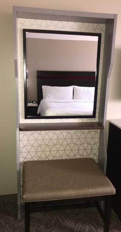 Hotel Chicago By Ihg 3*