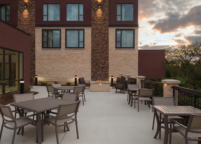 Holiday Inn Chicago Schaumburg, an IHG hotel